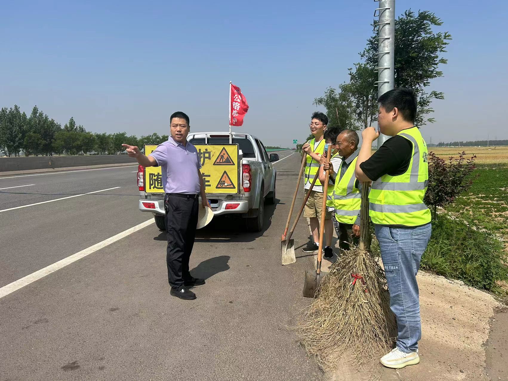 河北公司全力投入路域環(huán)境整治攻堅(jiān)、 確保灤州市生態(tài)治理達(dá)標(biāo)